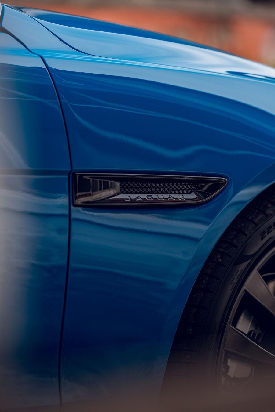 Детали экстерьера Jaguar XE R-Dynamic Reims Edition 2020 года  (UK) (фото 64 из 84)